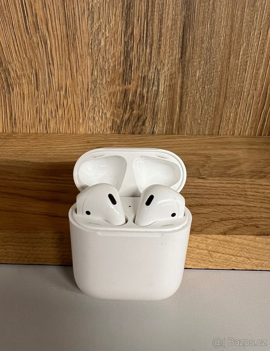 Airpods sluchátka 1. generace