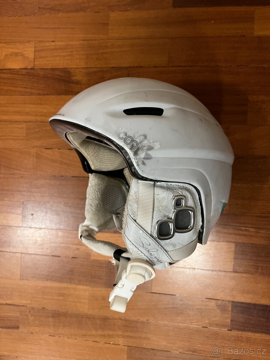 Lyžařská helma Salomon - dámská