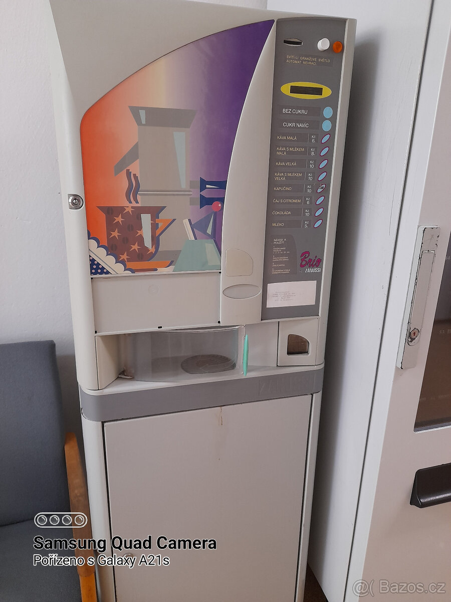 Nápojový automat Brio I