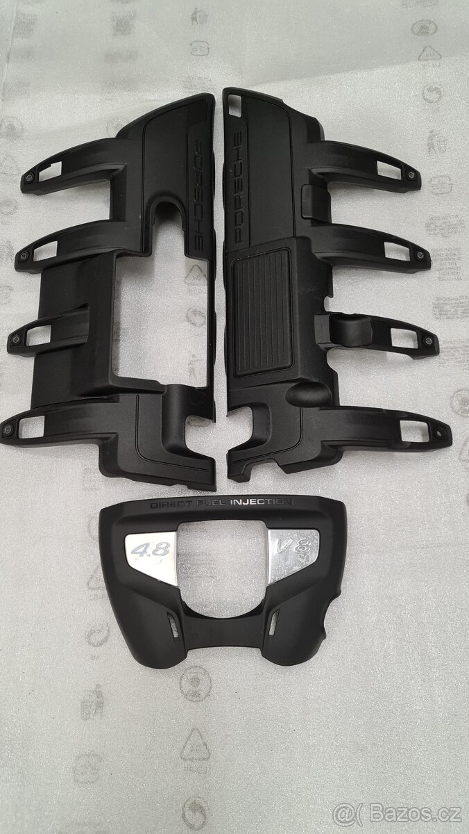 Kryt motoru Porsche Cayenne Turbo