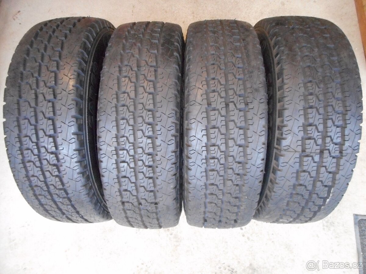225/70R15C