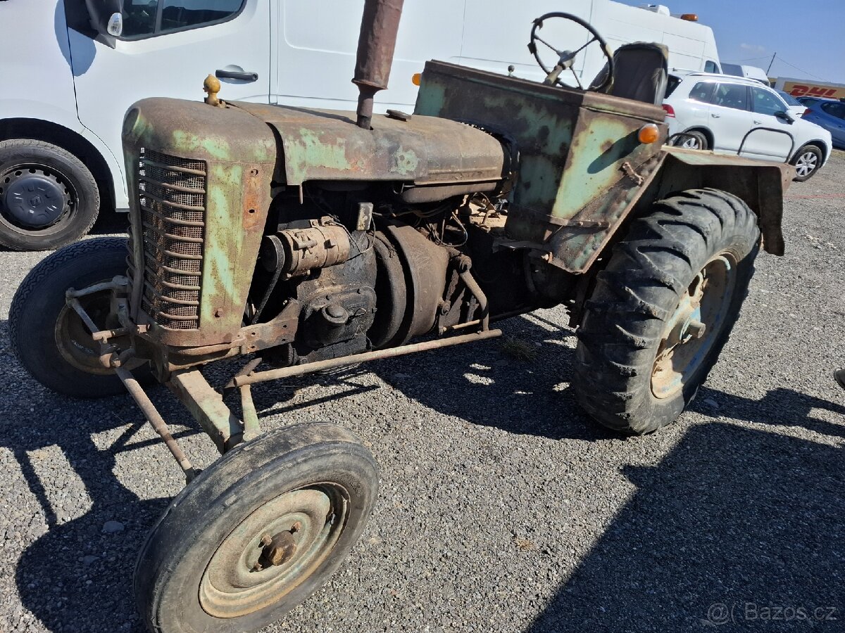 Zetor 25