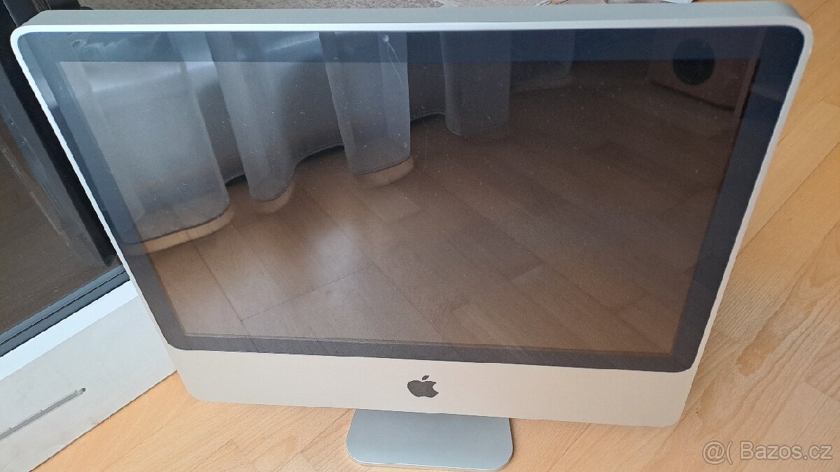Pěkný a funkční Apple iMac 20" (vše v jednom)