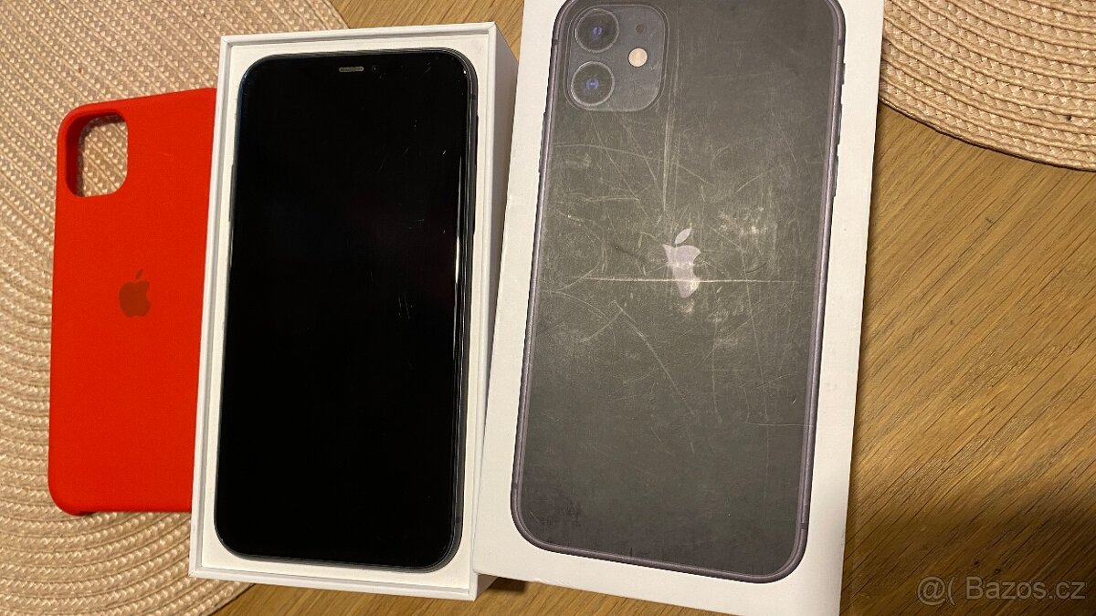 iPhone 11 64GB černý, 96% baterie