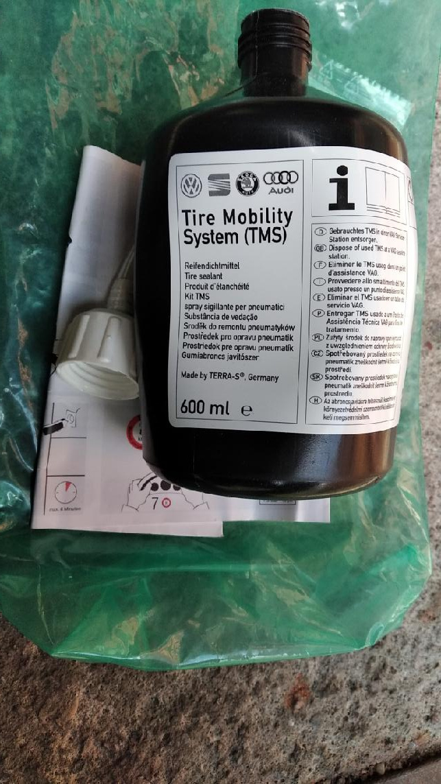 Tmel na opravu pneu