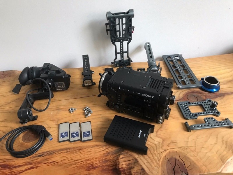 SONY PMW F5, DVF L350, TILTA RIG, S+S PRO CARDs