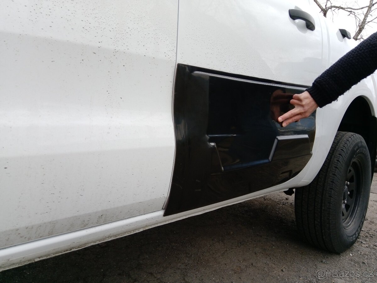 Ford Ranger –ochranné boční lišty dveří Ranger T6,T7,T8