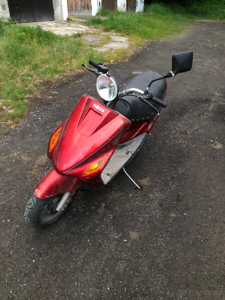 Skutr Yamaha 50 2t