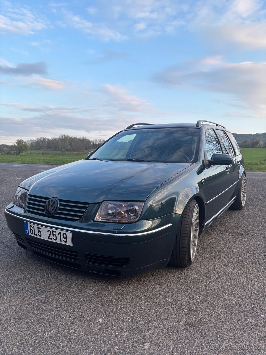 Volkswagen Bora 2.3 V5 125kw Highline