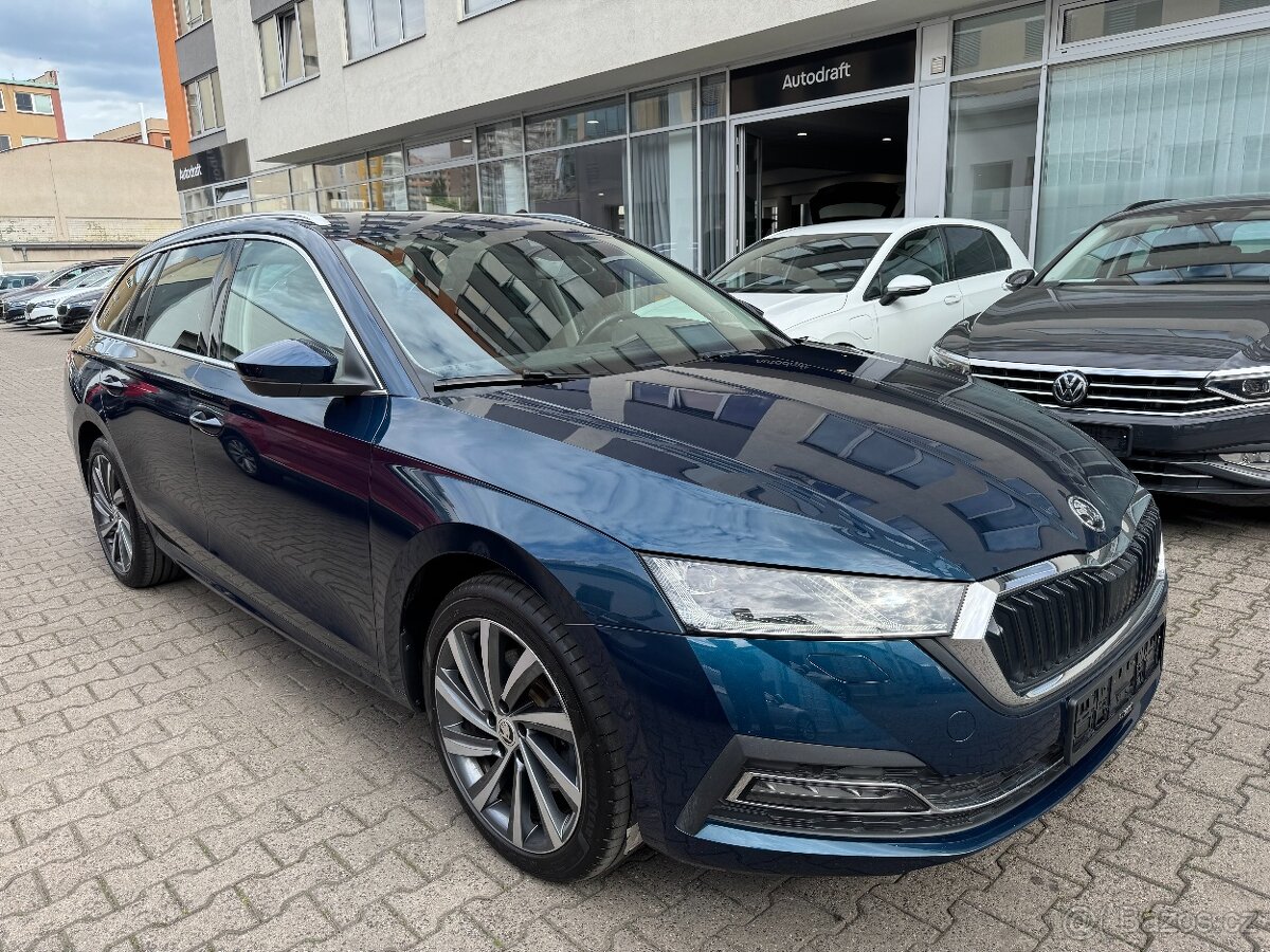 Škoda Octavia 4 iV 1.4 TSI 150kW DSG Matrix LED ACC Kamera