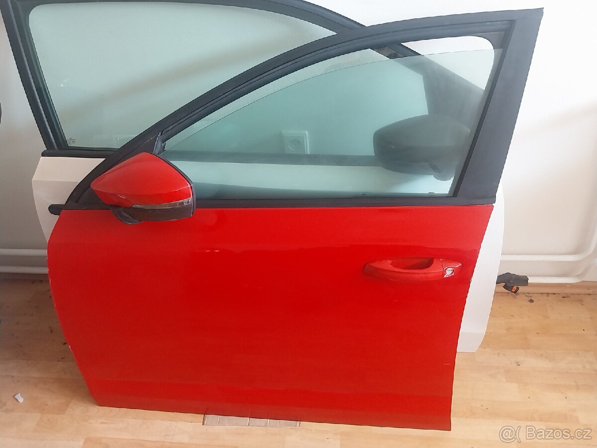 Skoda octavia 3 iii leve predni dvere kompletni