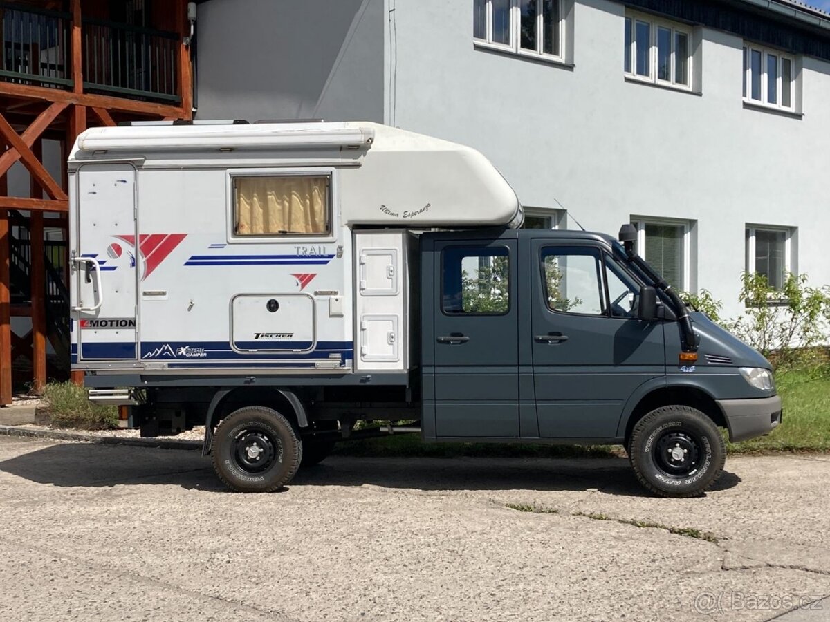 MERCEDES SPRINTER 4X4 2,2TD DOBLECAB. + nástavba