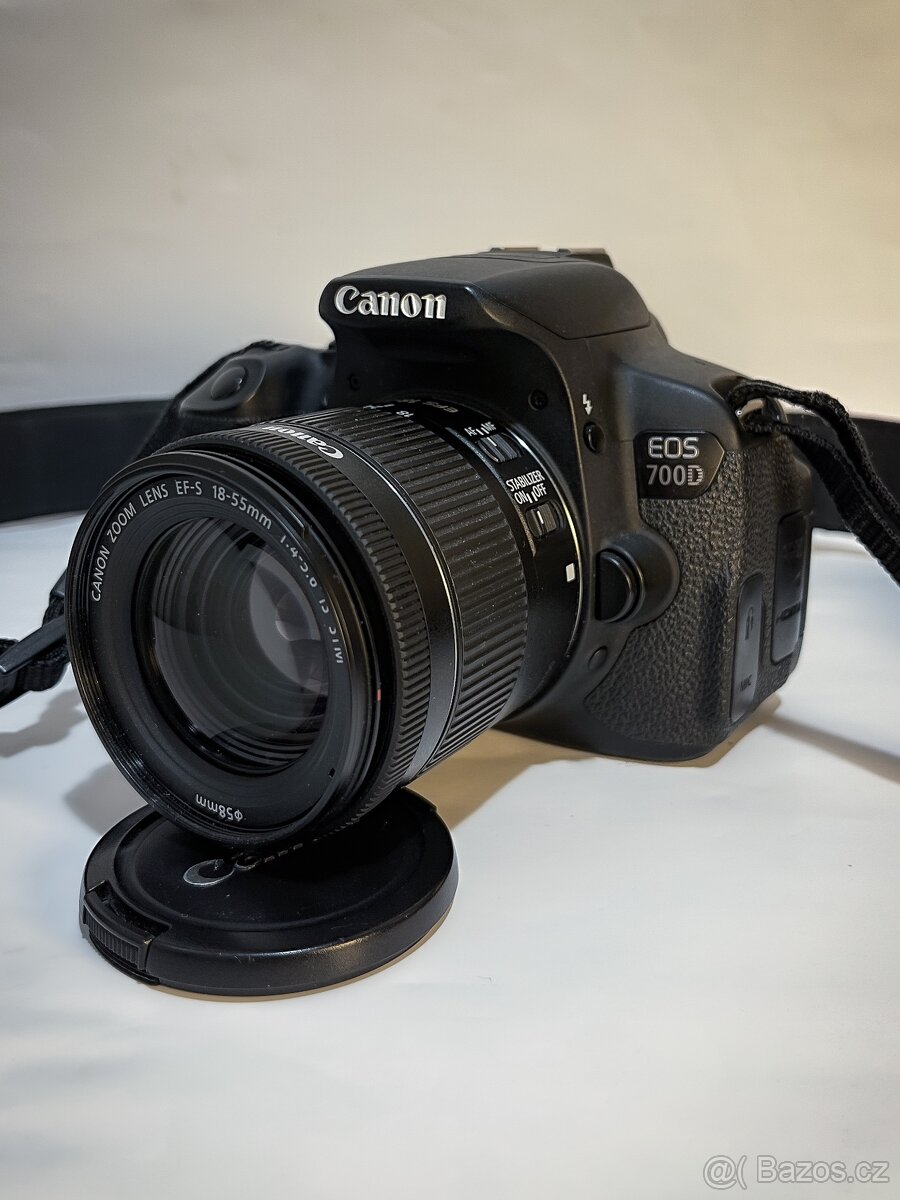 Canon EOS 700D