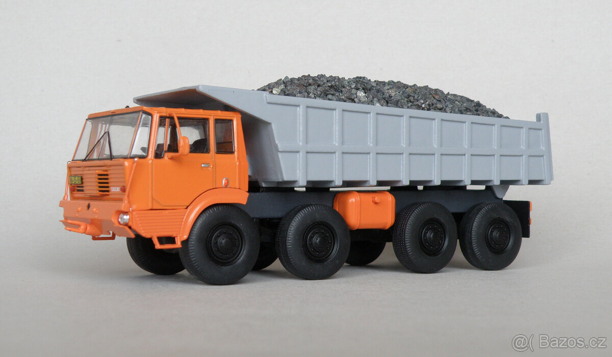 Tatra 813 8x8 s nemeckou nadstavbou Semex 1/43