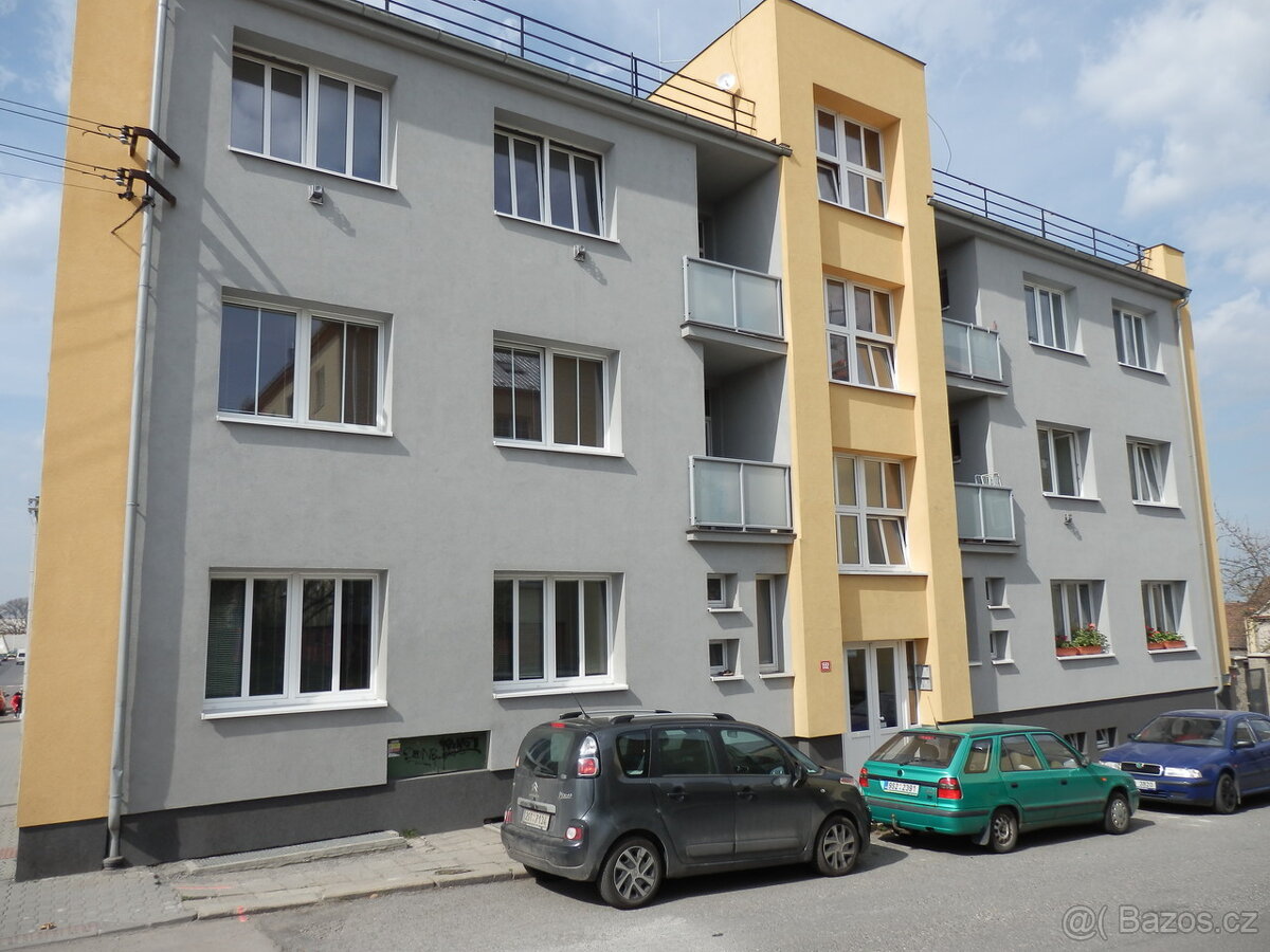 Prodej bytu 1+kk o rozloze 24 m2, Kladno