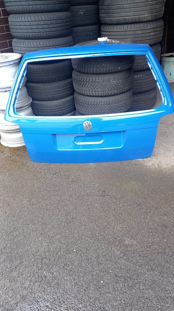 Zadní páté dveře WV Passat B5,5