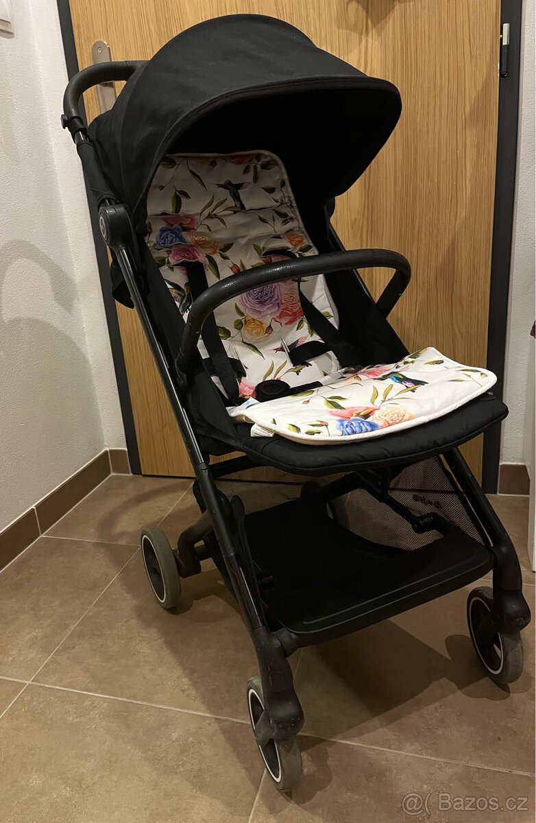 Cybex beezy kočárek golfky