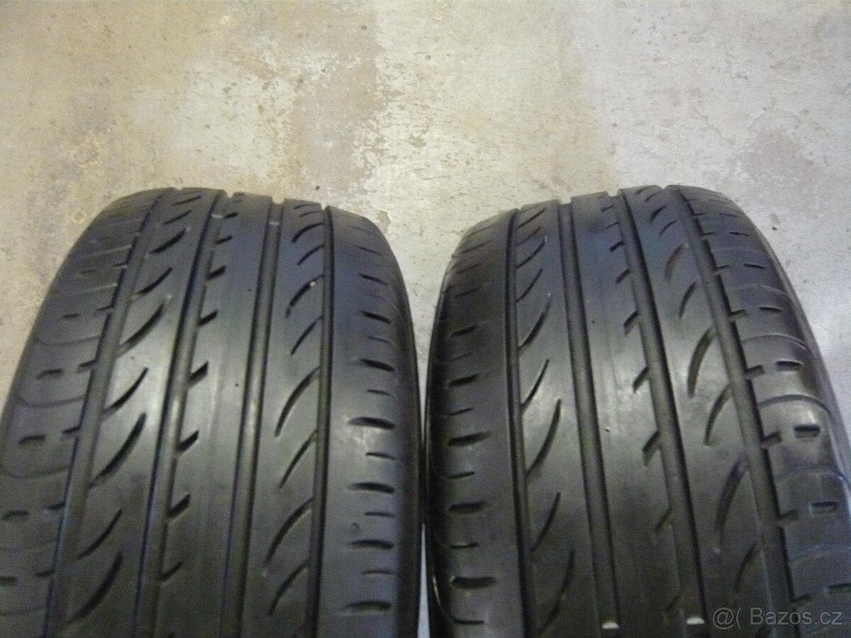 Pneu 225/50/17, 225-50-17, 225 50 17.