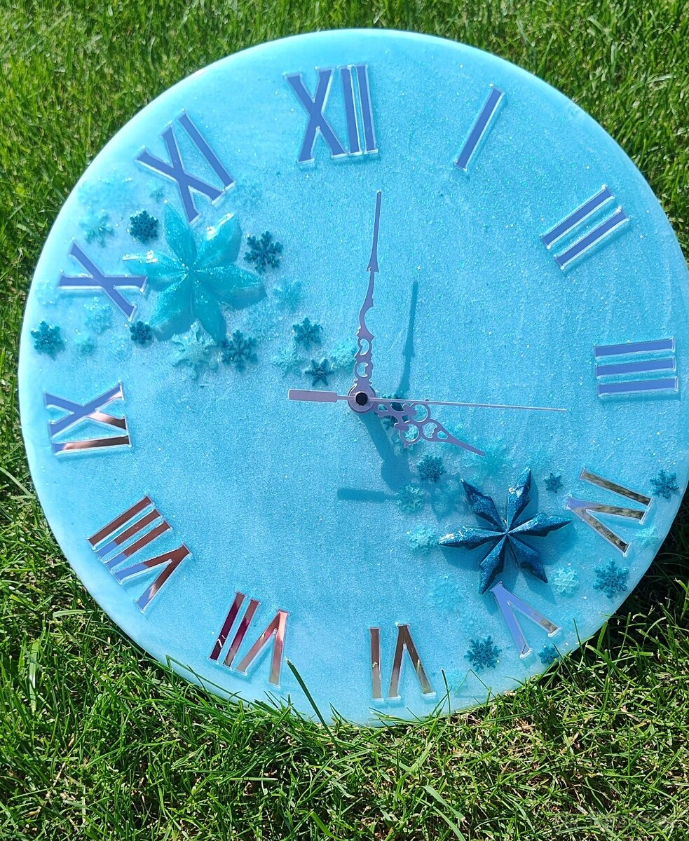 Hodiny z epoxidové pryskyřice ledové království Frozen
