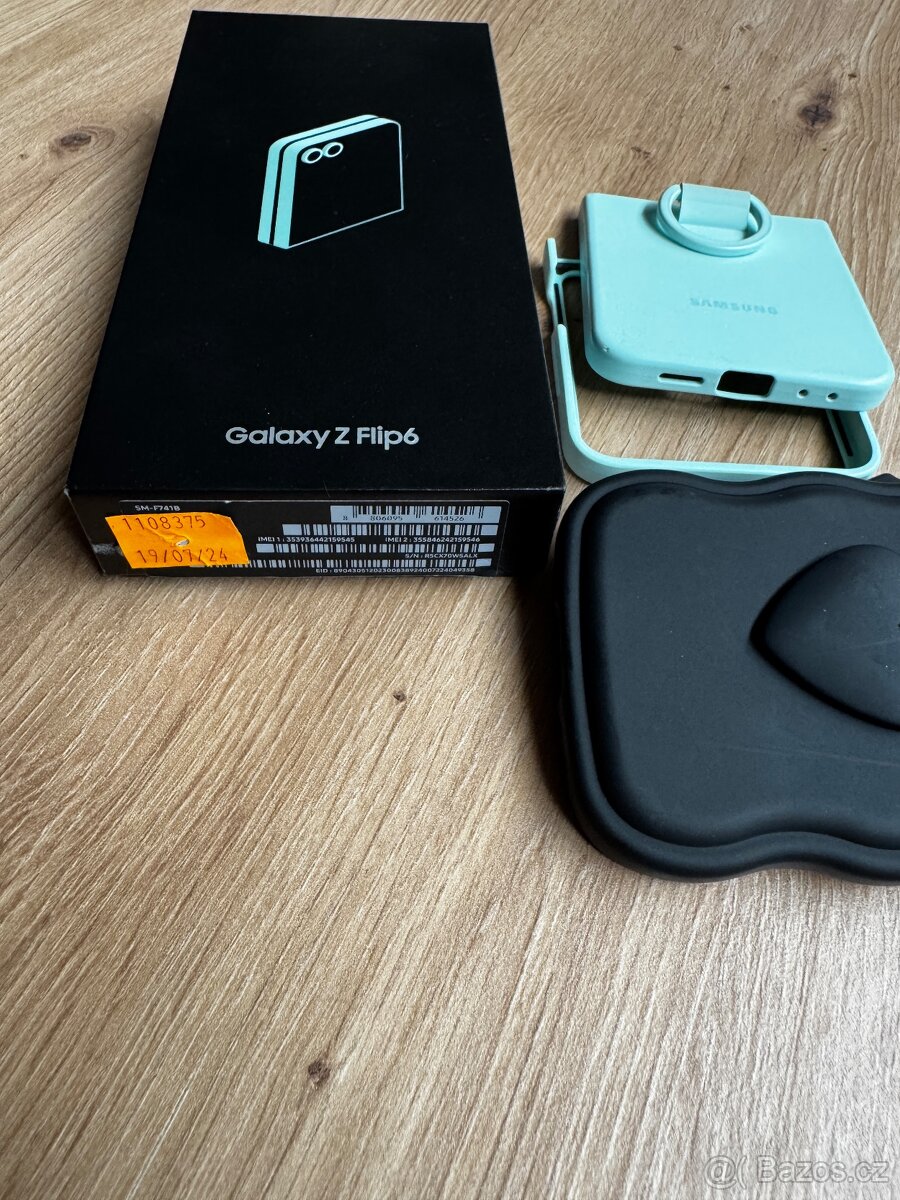 Prodám Samsung Galaxy Z Flip 6