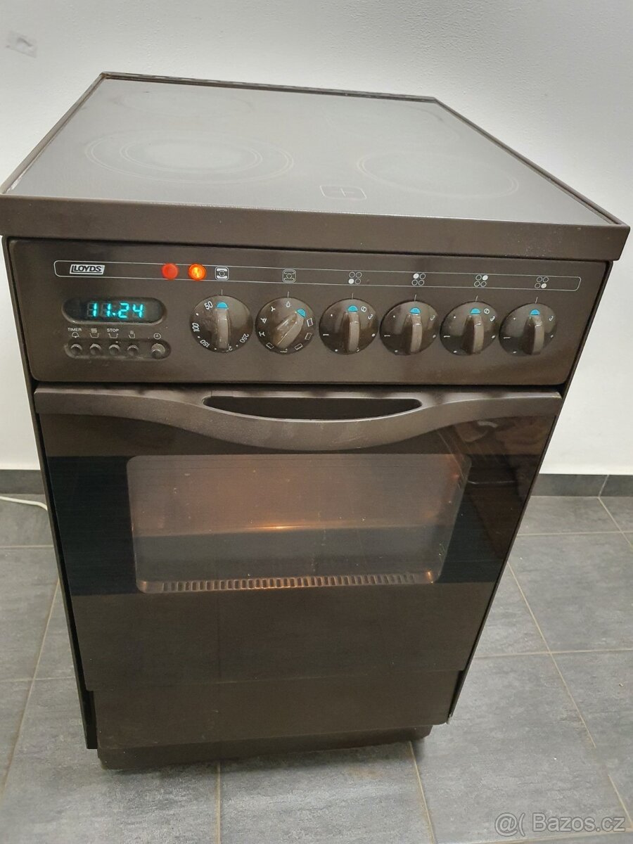 levný elektrický sporák 220V, ODVOZ STARÉHO