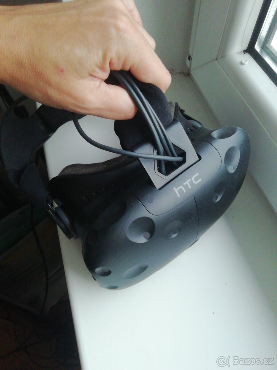 HTC VIVE sada pro virtuální realitu