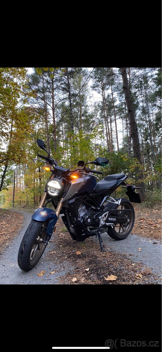 Honda cb125r 2021