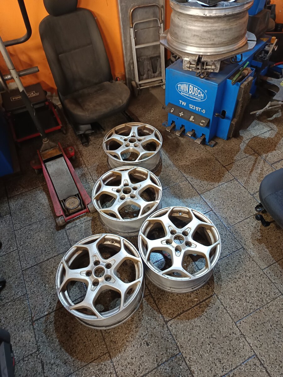 ALU Ford r17