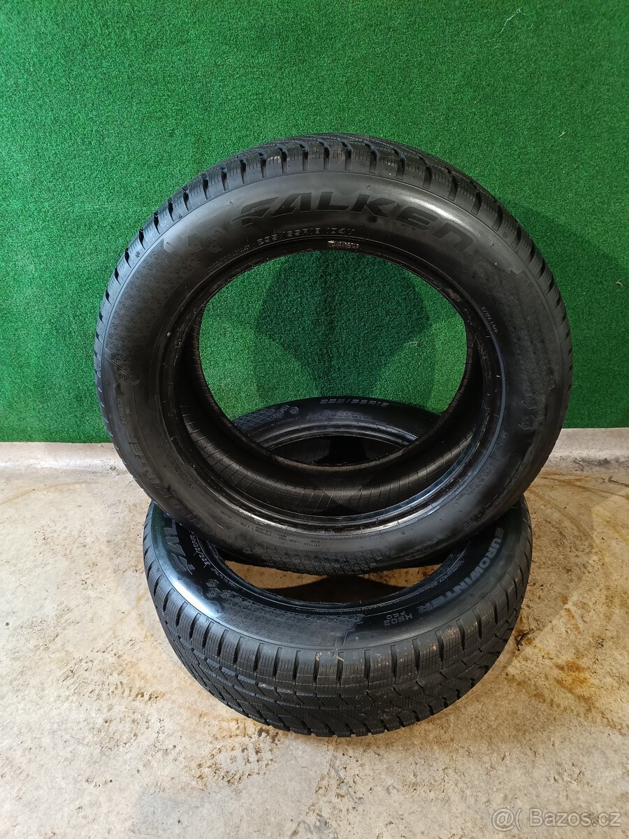 2ks NOVE zimni 235/55/18 Falken
