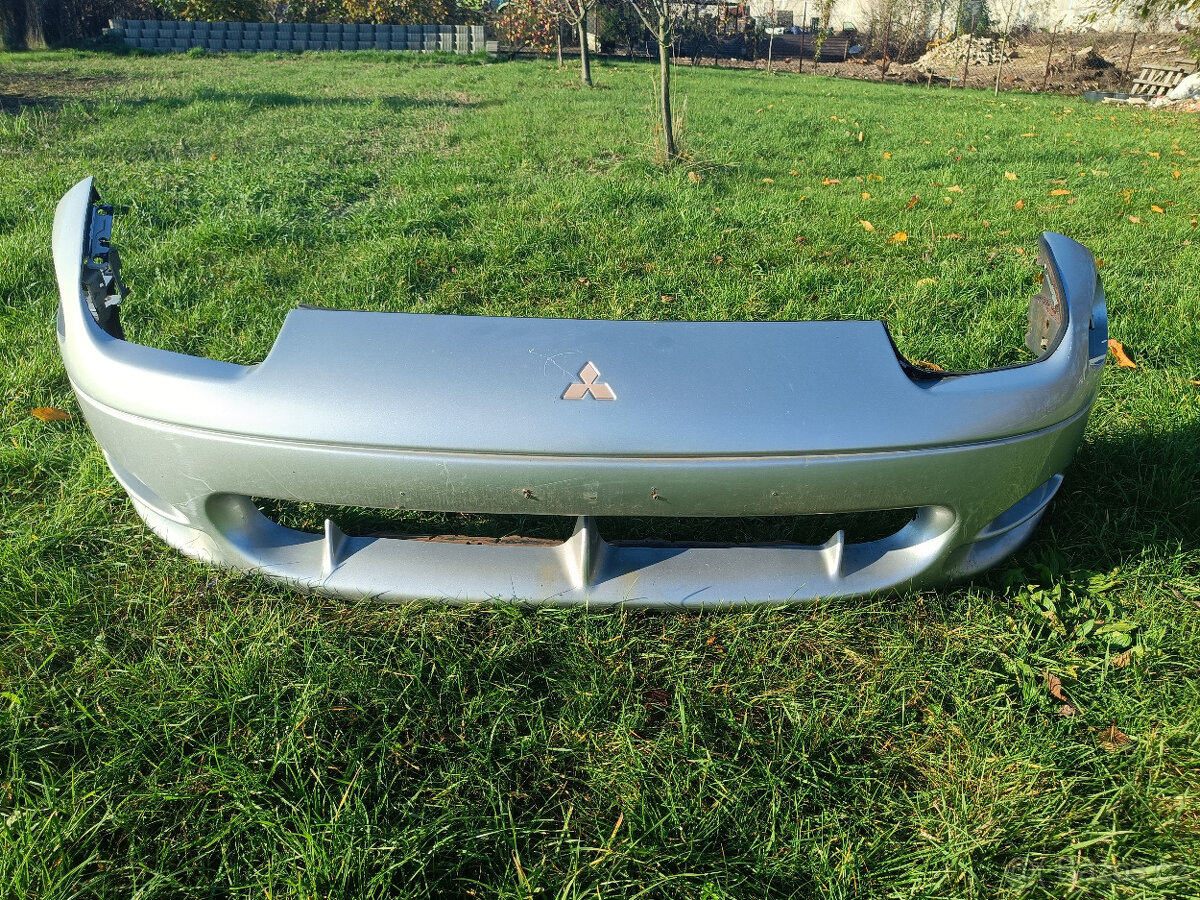 Mitsubishi 3000 GT Přední nárazník stříbrný 95