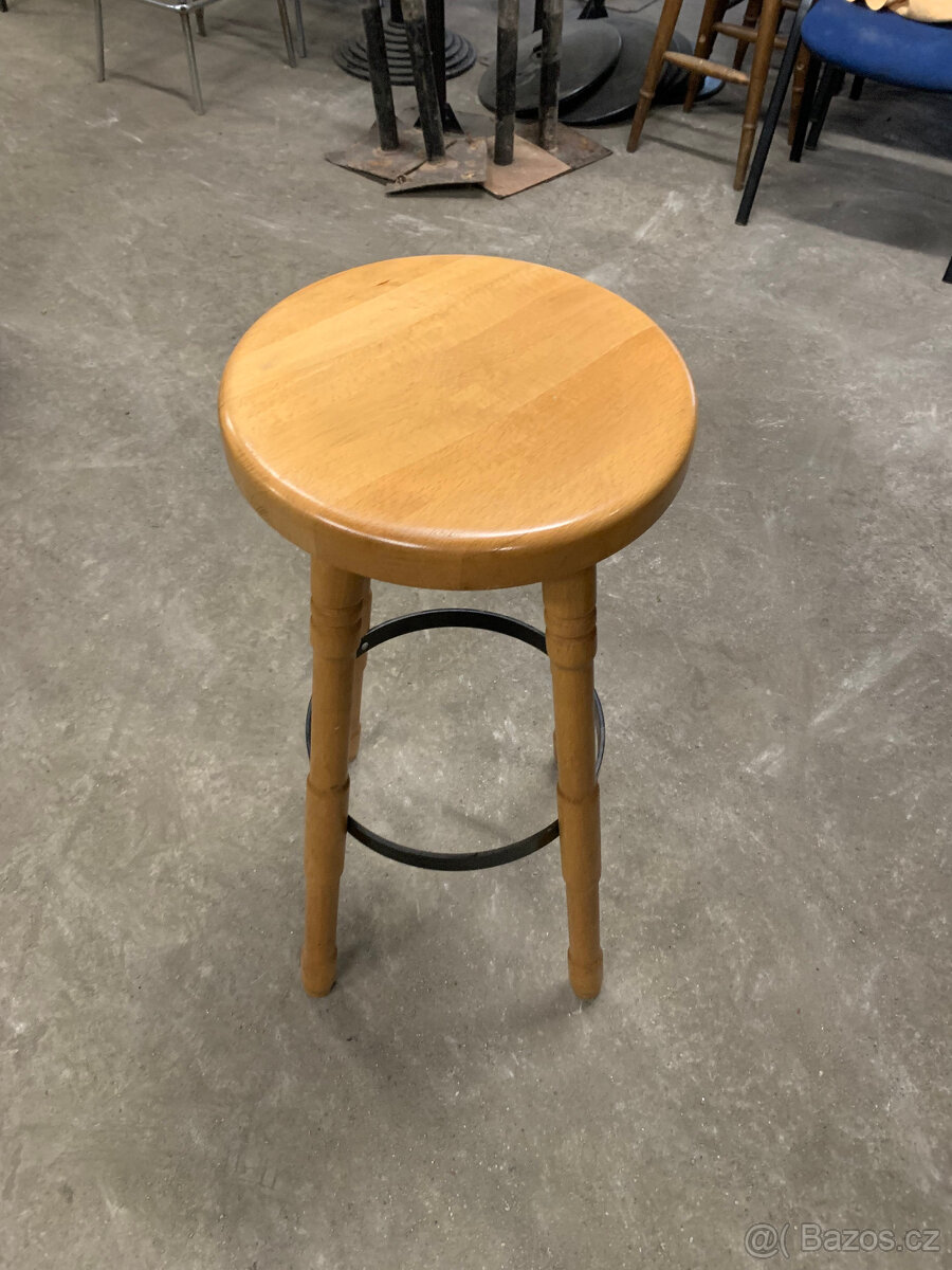 Barová židle dřevěná světle hnědá - použitá