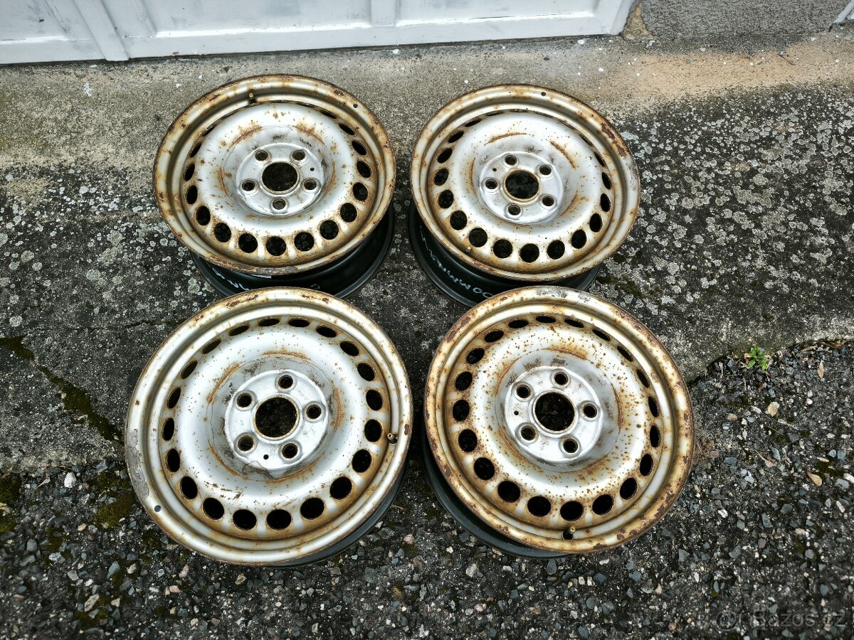 SADA PLECHOVÝCH DISKŮ VW 5X120 R16