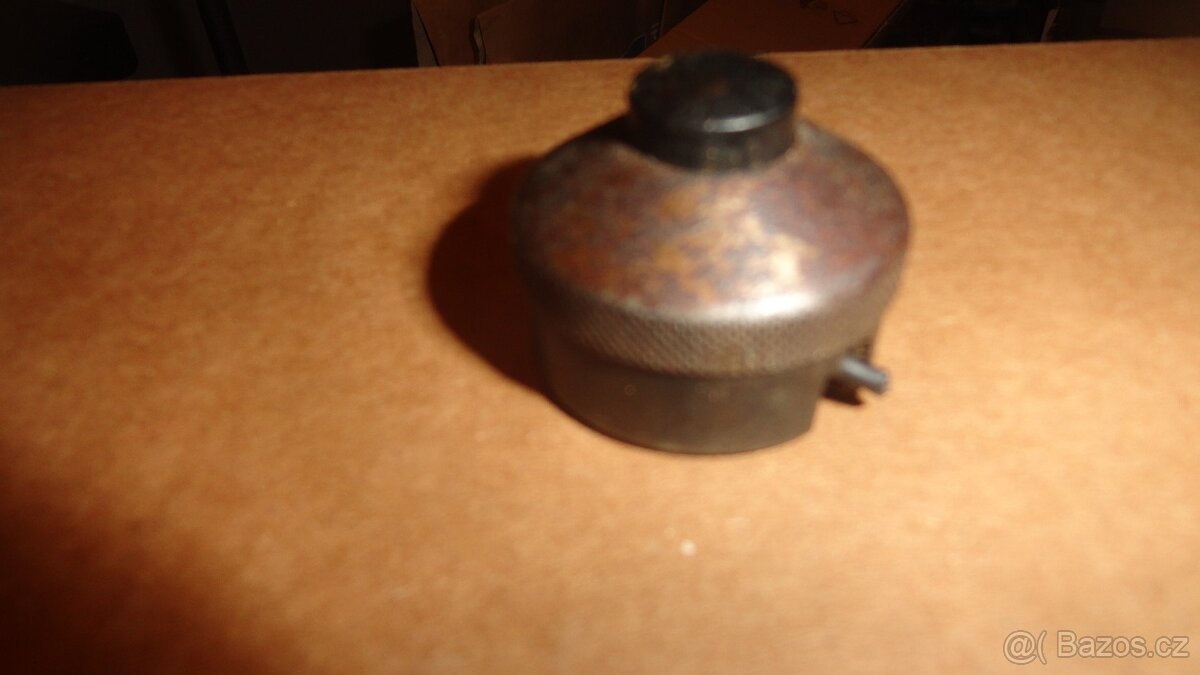 Praga 500Bd originál tlačítko klaxonu