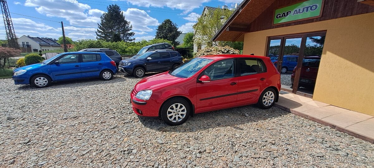 Volkswagen Golf 1.4i 55kW COMFOTLINE