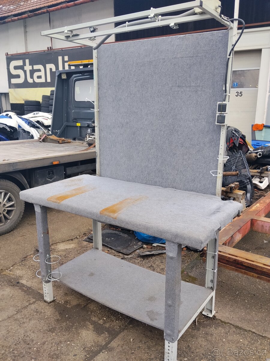 Pracovní stůl - ponk - do dílny