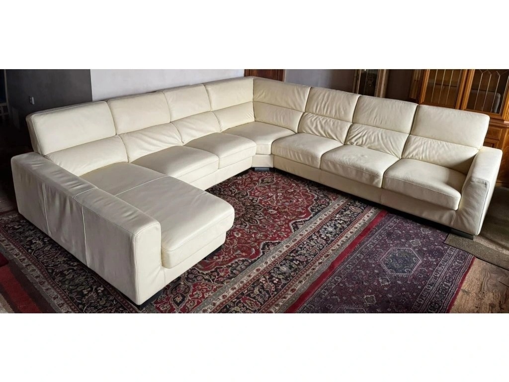 Moderní kožená sedací souprava ve tvaru "U", 3299