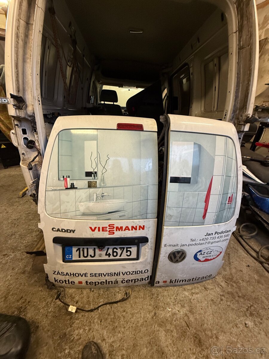 Zadní dveře vw Caddy mk3