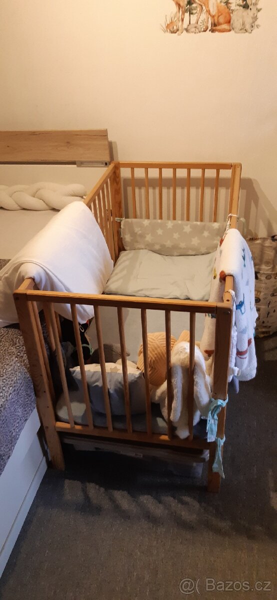 Dětská postýlka+matrace, cestovní postýlka+m, plyš. housenka