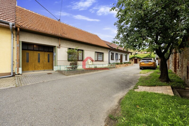 Prodej, přízemní RD/chalupa 4+1 Vrbice, průjezd, dílna, hosp