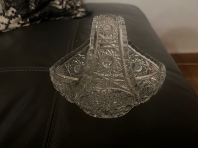 Broušený, křišťálový košík