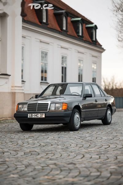 MERCEDES-BENZ 124 97KW