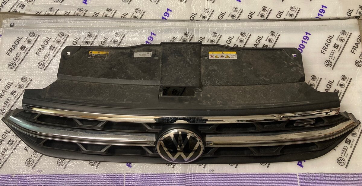 Vw T-Roc přední maska 2GA853651AA 2GA853653H