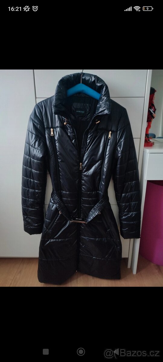 Černý kabát Guess by Marciano