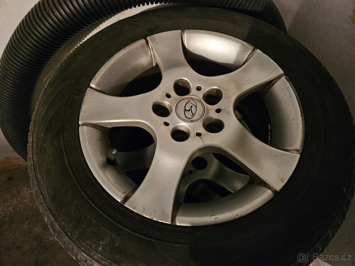 Hyundai i30 origo ALU disky 15" + pneu