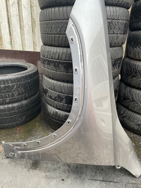 Mercedss Benz GLB přední blatník