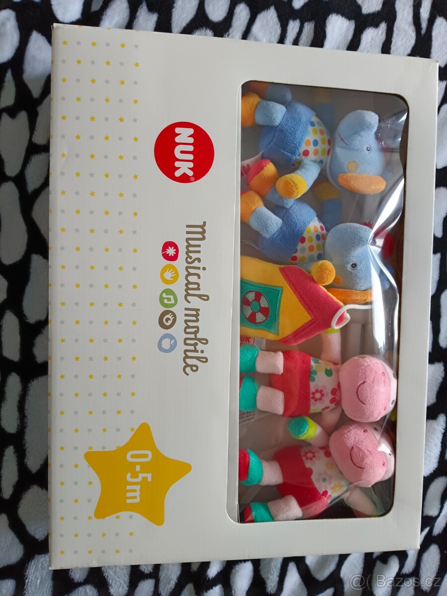 Kolotoč nad postýlku