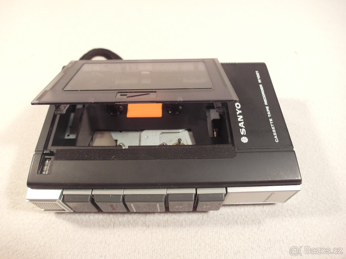Raritní sbirkový Walkman - diktafon - SANYO M1001