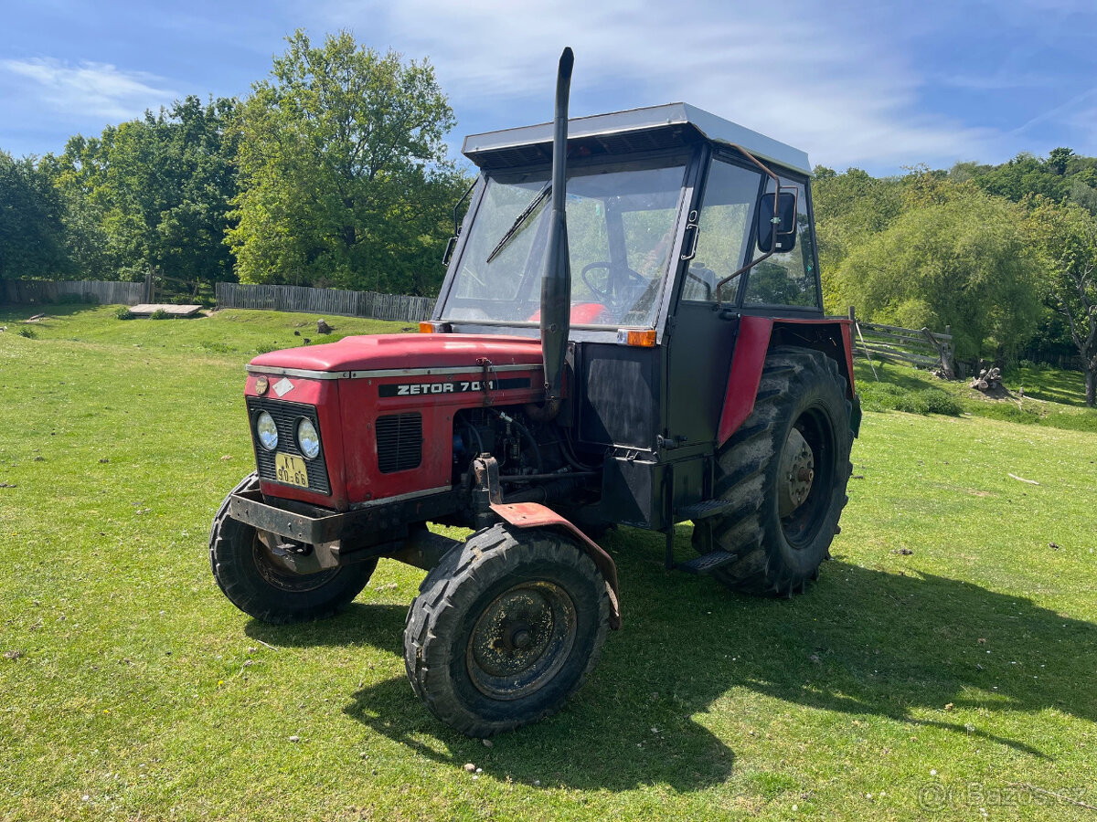 Zetor 7011 s SPZ.