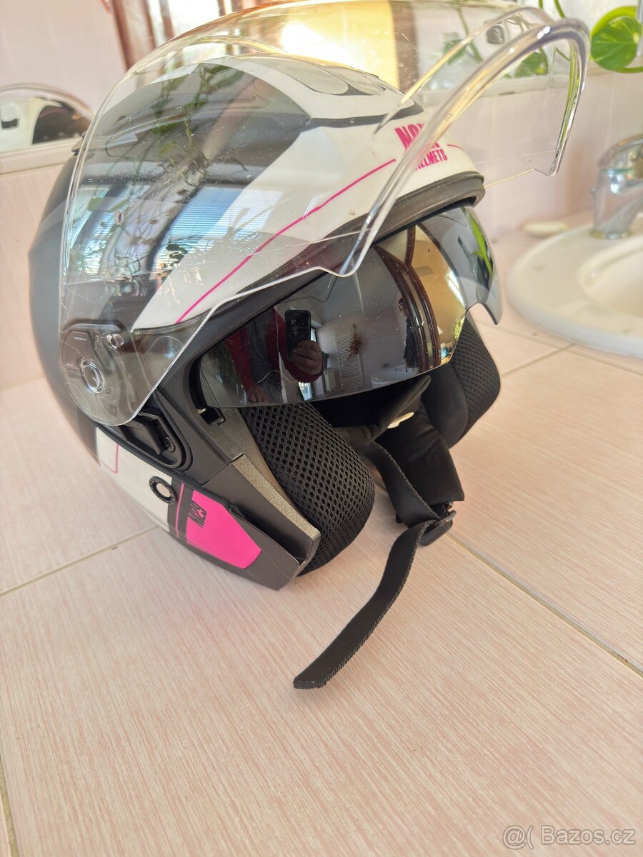 Moto bunda a moto přilba dámské
