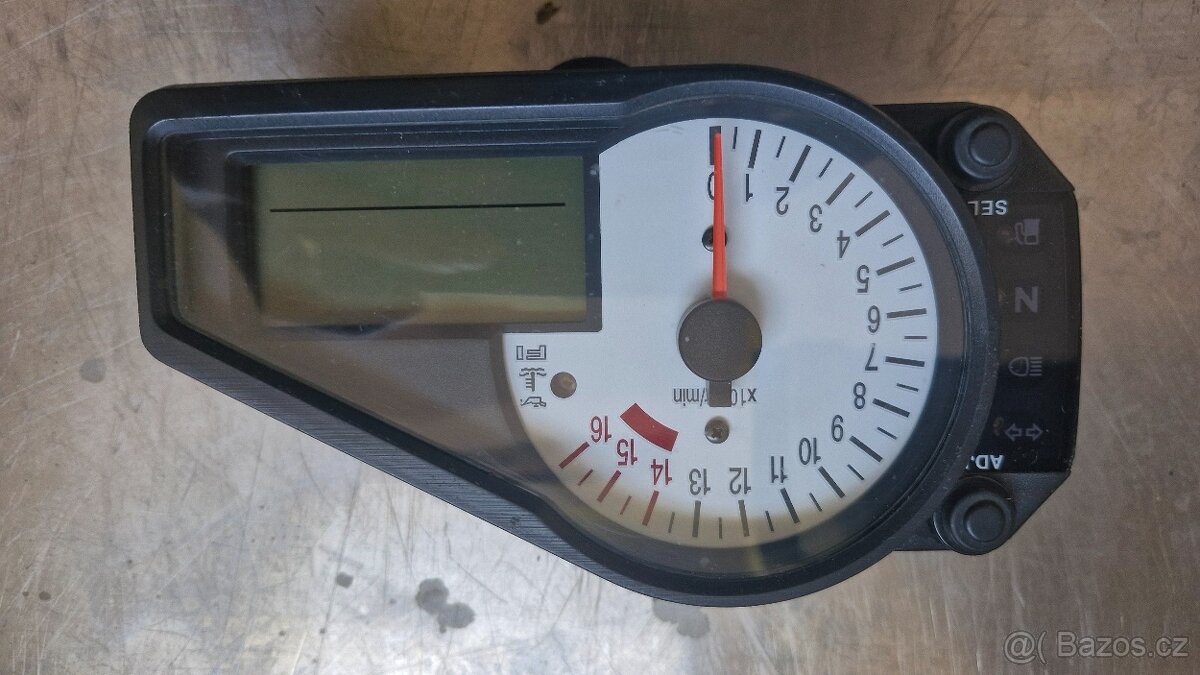 Suzuki GSXR 750 tacho, budíky